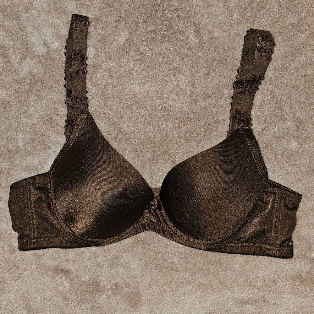 AVON Selena Underwire Memory Foam Bra 32A/70A